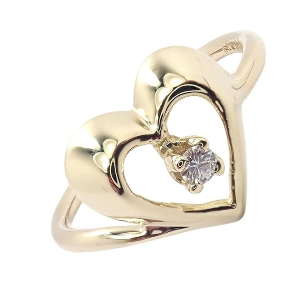 Authentic! Vintage Tiffany & Co 18k Yellow Gold Diamond Heart Ring
